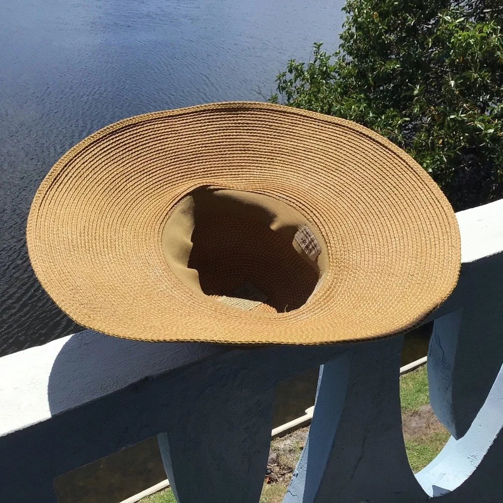 Eric Javits Wide Brimmed Hampton Patented “Squishee” Straw Sun Hat with UPF 50 - Picture 3 of 12